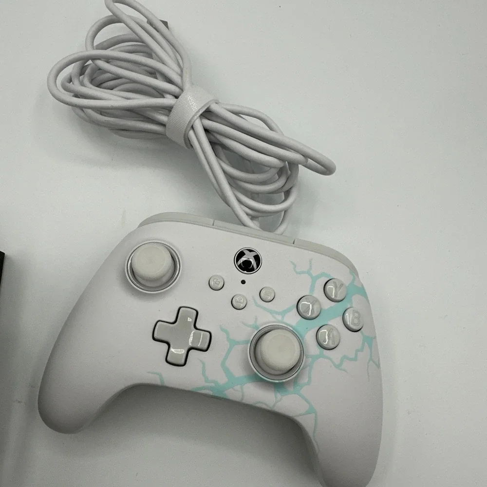 PowerA Advantage Wired Controller - XBox Series x S Artic Ice White